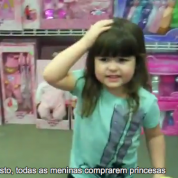 Por que meninas tem que gostar de rosa e meninos de azul?