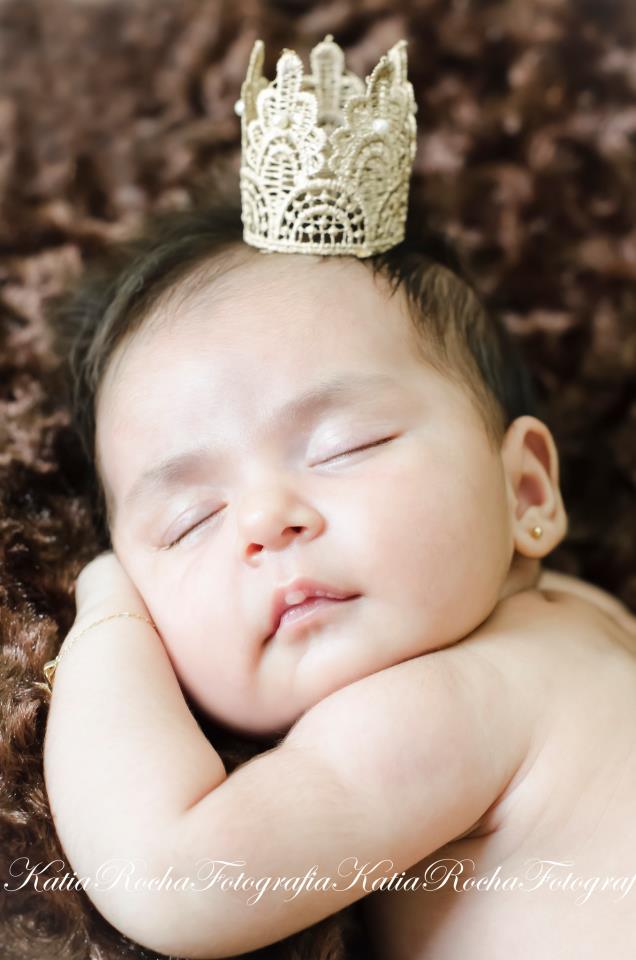O mesmo fundo e outro acessório... uma Princesa!