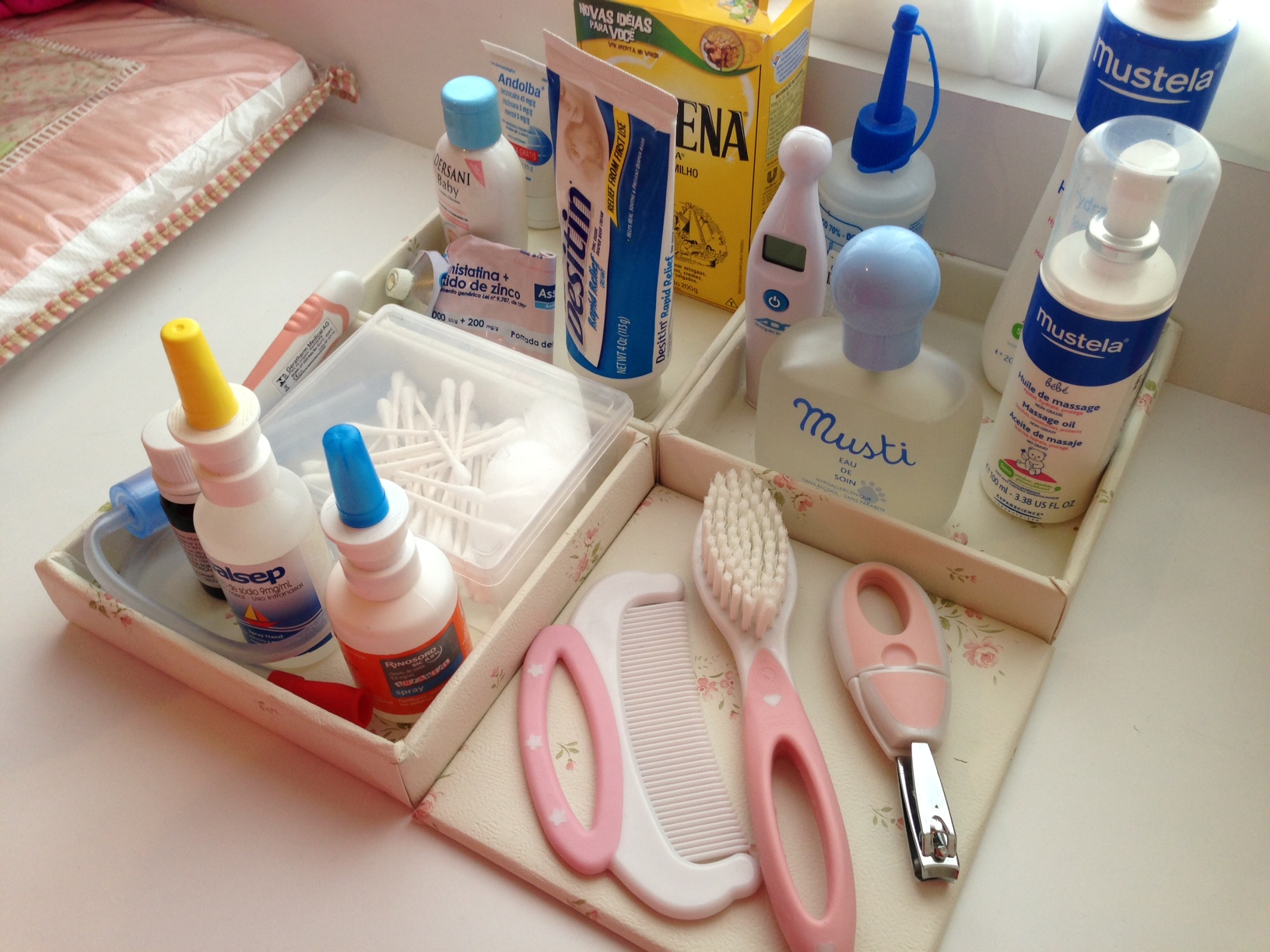 D-I-Y – Caixinhas para organizar a cômoda do bebê